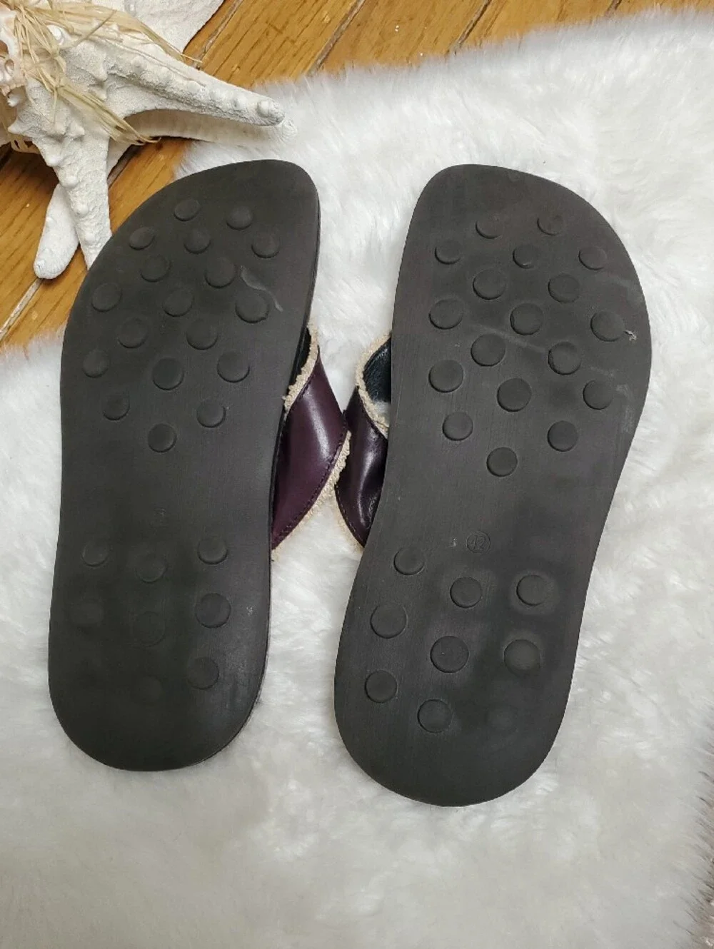 Aldo Plum Leather Thong Sandals with Contrast Trim